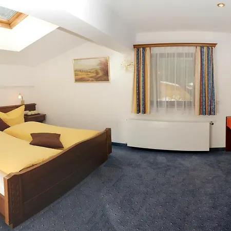 Valnova / Barga Apartment Partenen